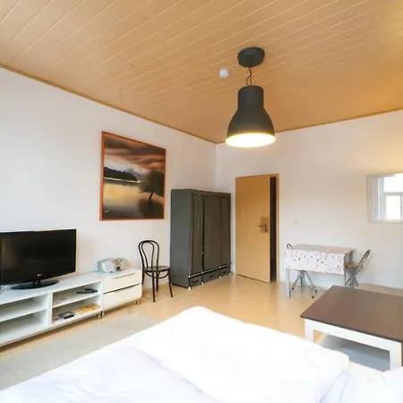 Ef29-zimmer Am Busbahnhof