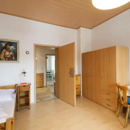 Hostel Ef29-zimmer Am Busbahnhof