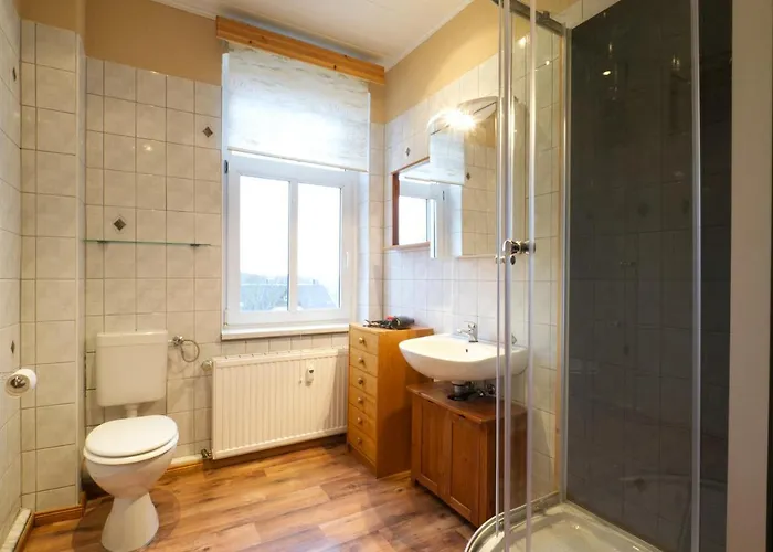 Ef29-zimmer Am Busbahnhof Hostel *